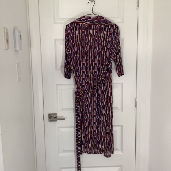 DIANE VON FURSTENBERG - Wrap dress novelty print 100% silk size 4 - Picture 5 of 5